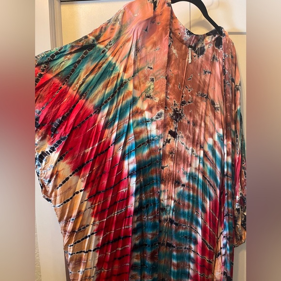 YFB Kimono - Picture 2 of 2